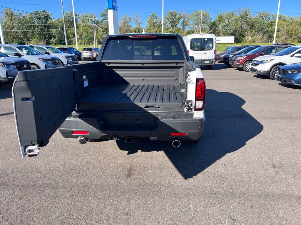 New 2026 Honda Ridgeline Black Edition image 14