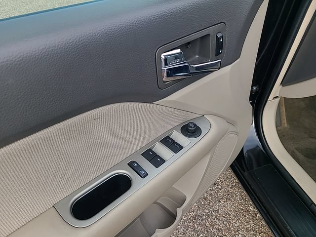 Used 2011 Ford Fusion Hybrid FWD image 12
