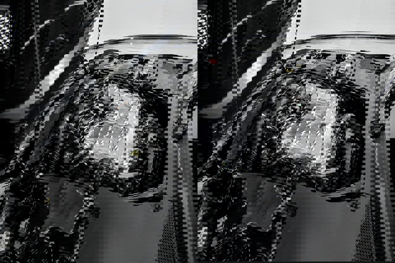 Used 2018 Jaguar F-TYPE 400 Sport image 17