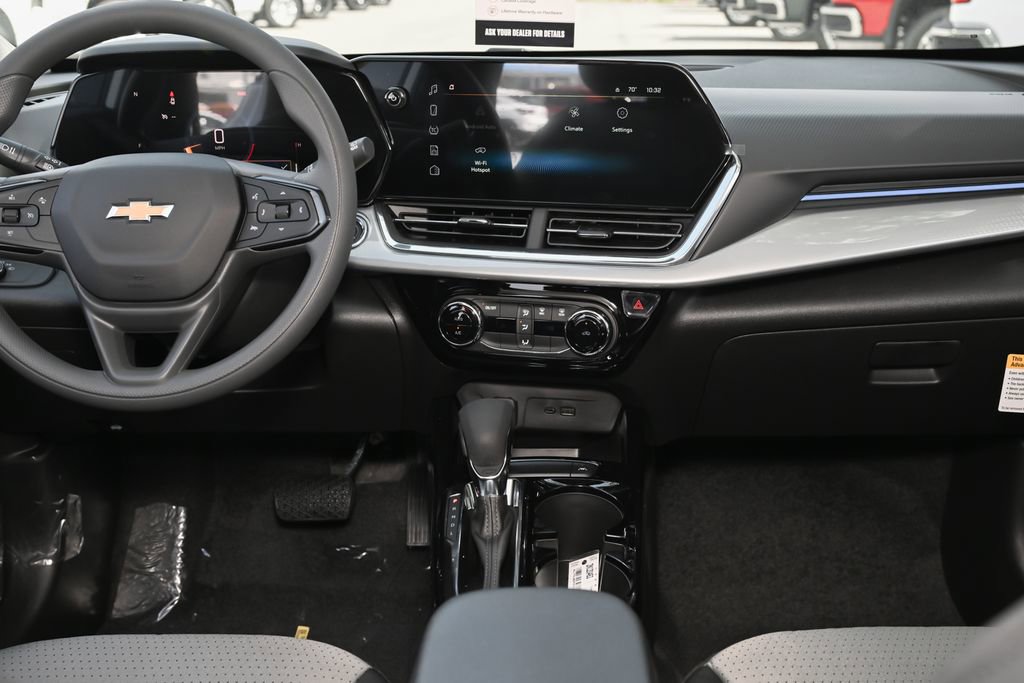 New 2026 Chevrolet Trax LT w/ LPO, Blackout Package FWD image 23