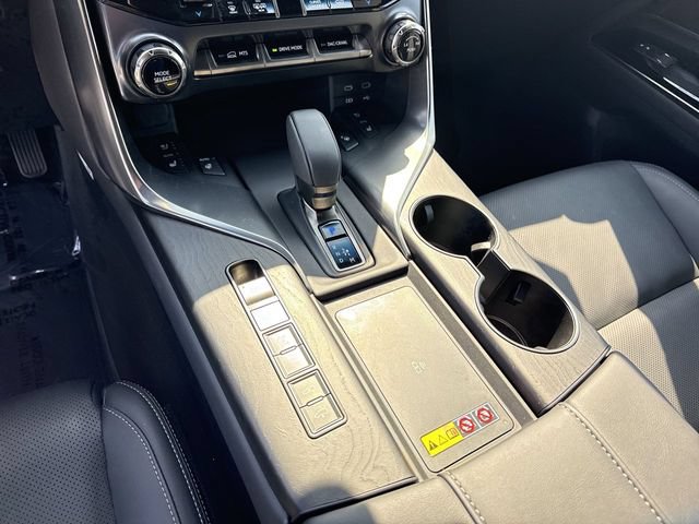 Certified 2025 Lexus LX 700h Luxury w/ Appearance Package AWD/4WD image 21