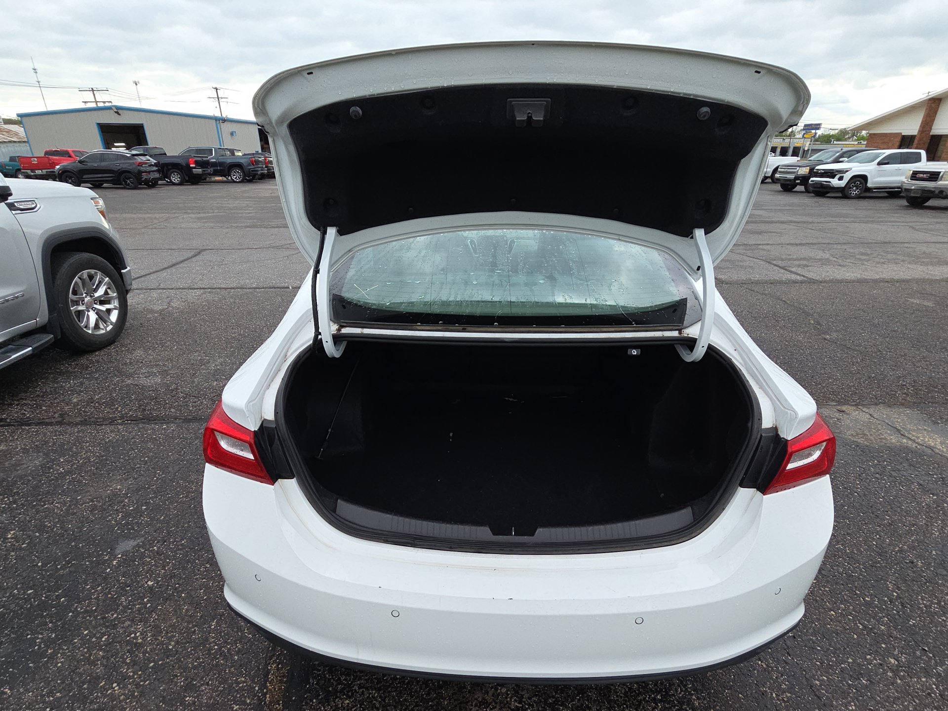 Used 2024 Chevrolet Malibu LT FWD image 14