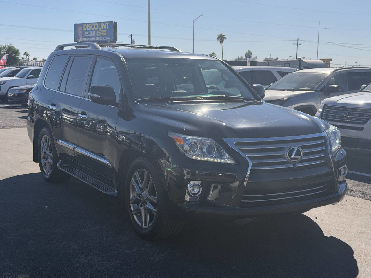 Used 2015 Lexus LX 570 4WD w/ Luxury Package image 11