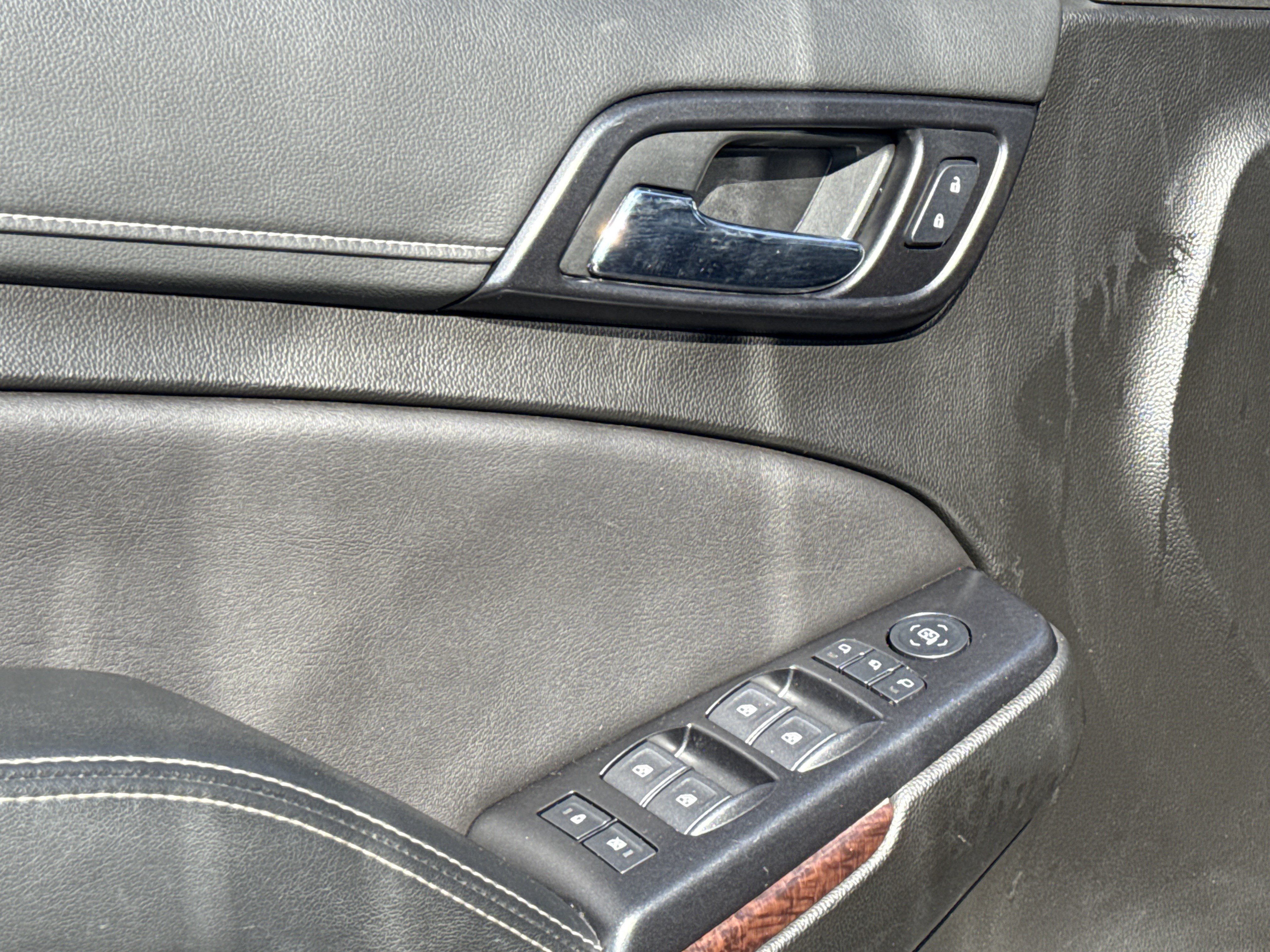 Used 2019 GMC Yukon SLT w/ Premium Edition image 15