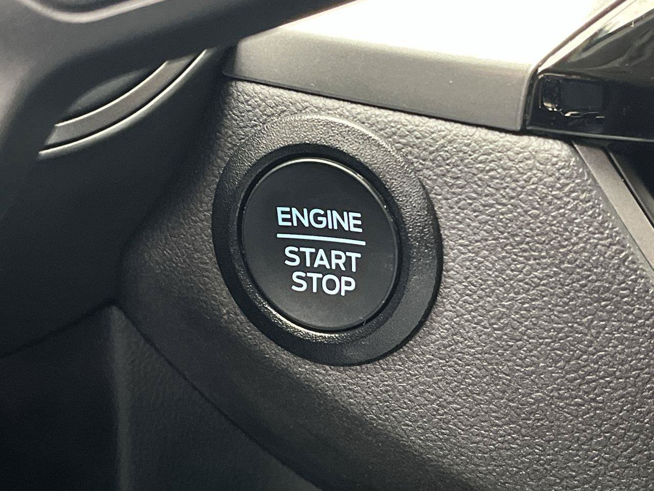 Certified 2025 Ford Escape Active AWD/4WD image 19