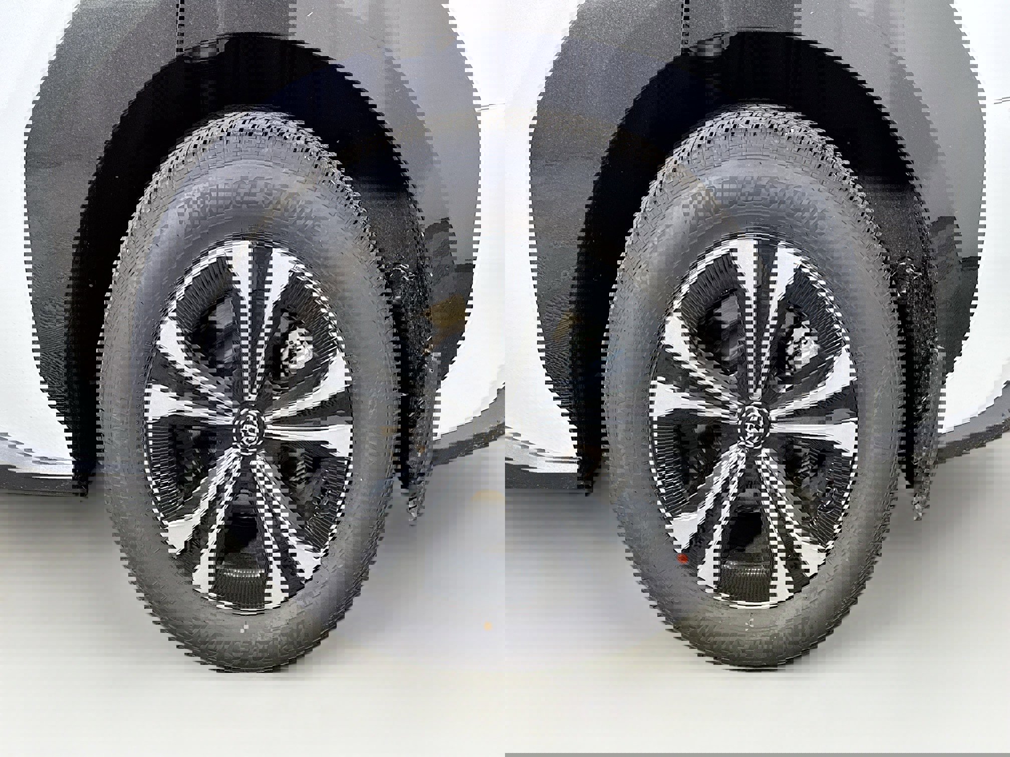 Used 2025 Toyota bZ4X FWD image 30