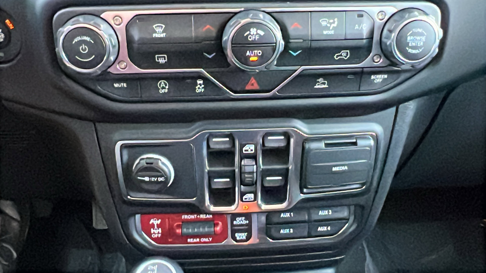 Used 2021 Jeep Gladiator Rubicon w/ LED Lighting Group image 29