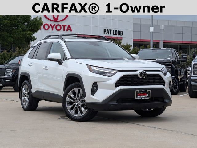 Used 2023 Toyota RAV4 XLE Premium FWD image 2