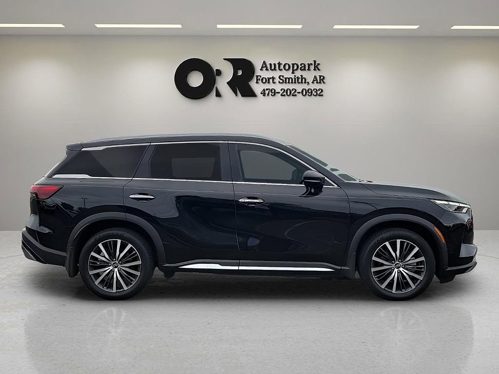 Used 2023 INFINITI QX60 Sensory w/ Vision Package AWD/4WD image 6