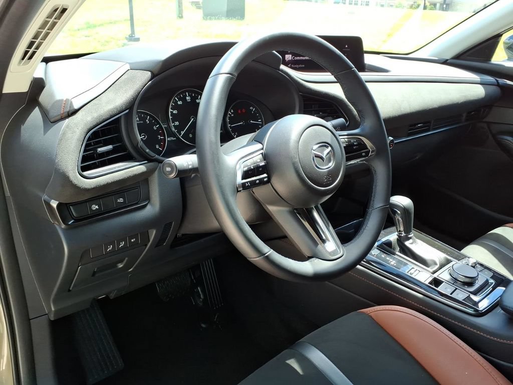 Certified 2025 MAZDA CX-30 Carbon AWD/4WD image 14