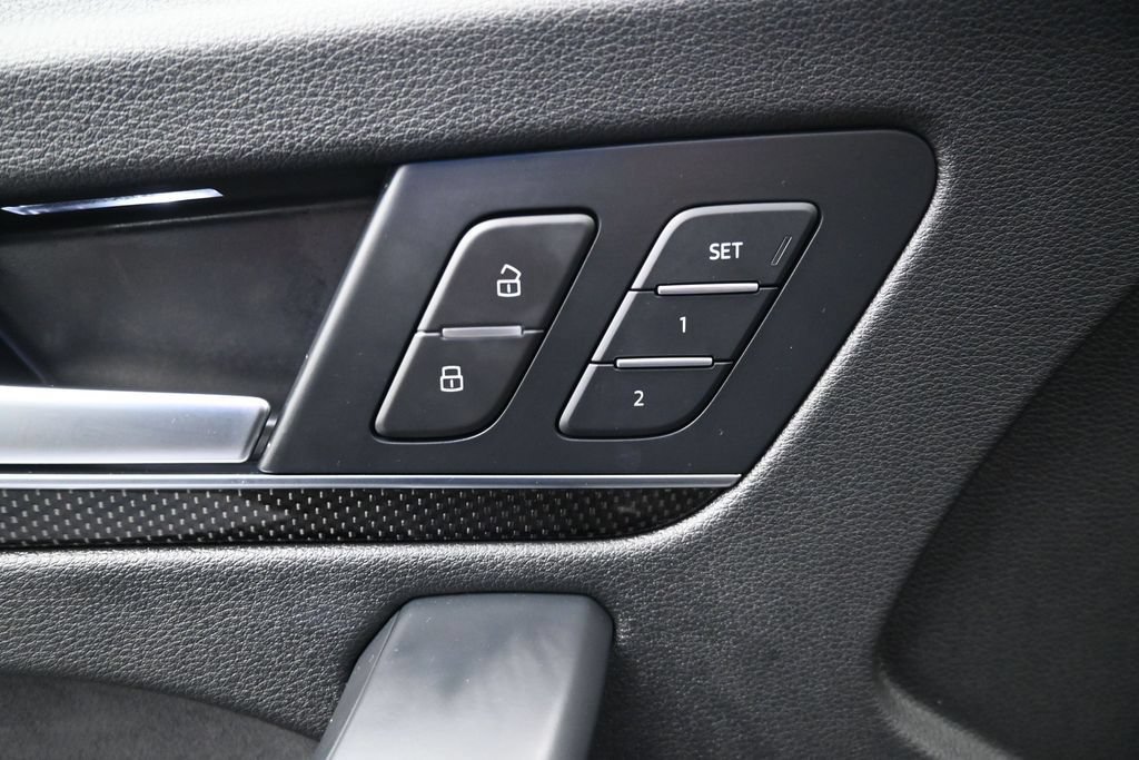 Used 2021 Audi SQ5 Prestige w/ Prestige Package AWD/4WD image 16