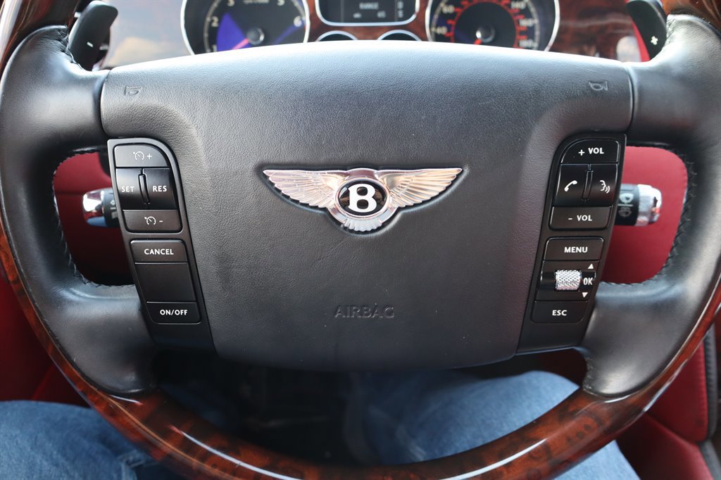 Used 2006 Bentley Flying Spur Flying Spur AWD/4WD image 34