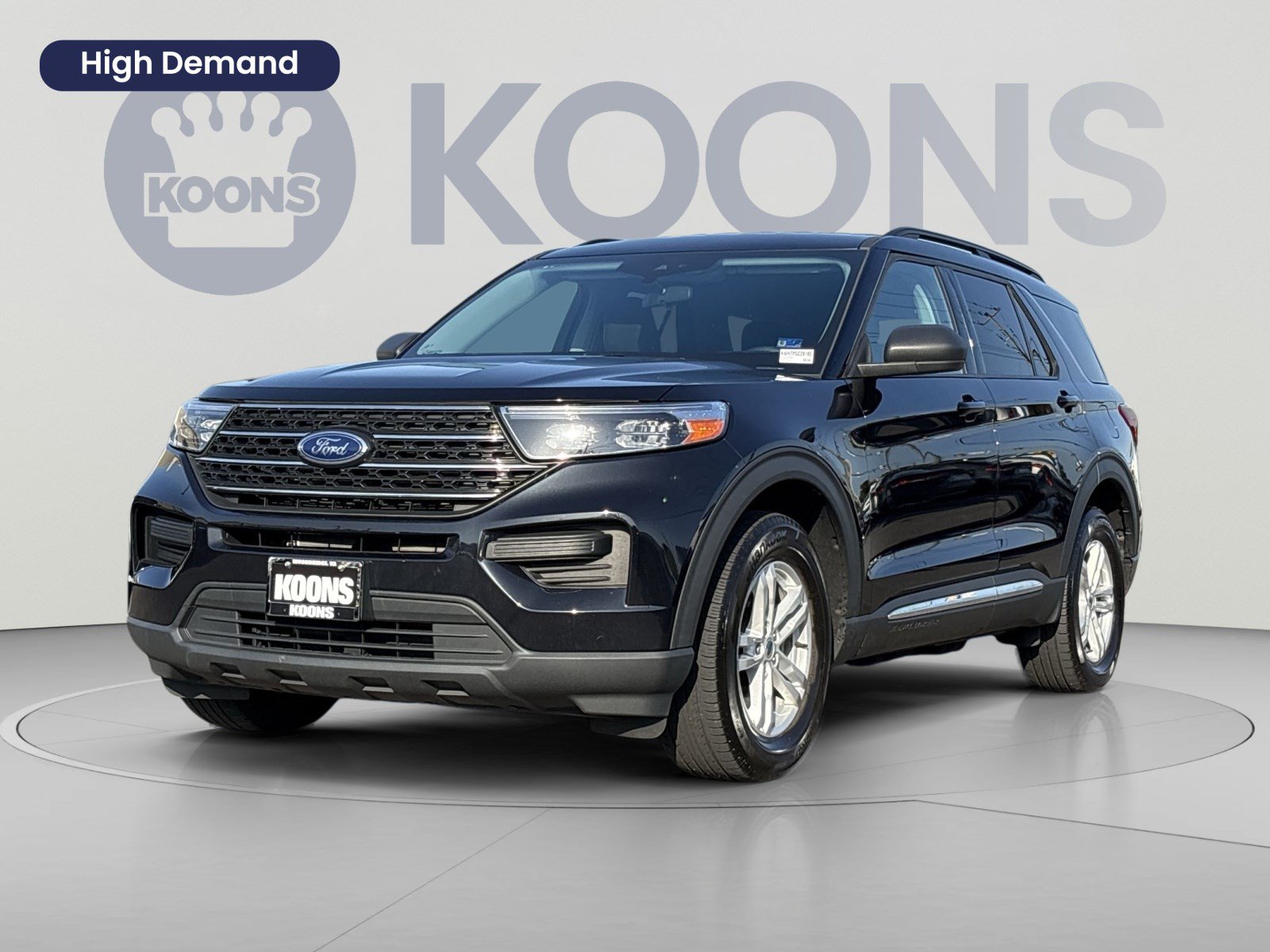 Used 2023 Ford Explorer XLT
