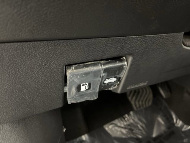 New 2025 Nissan Versa SV w/ Trunk Package image 29