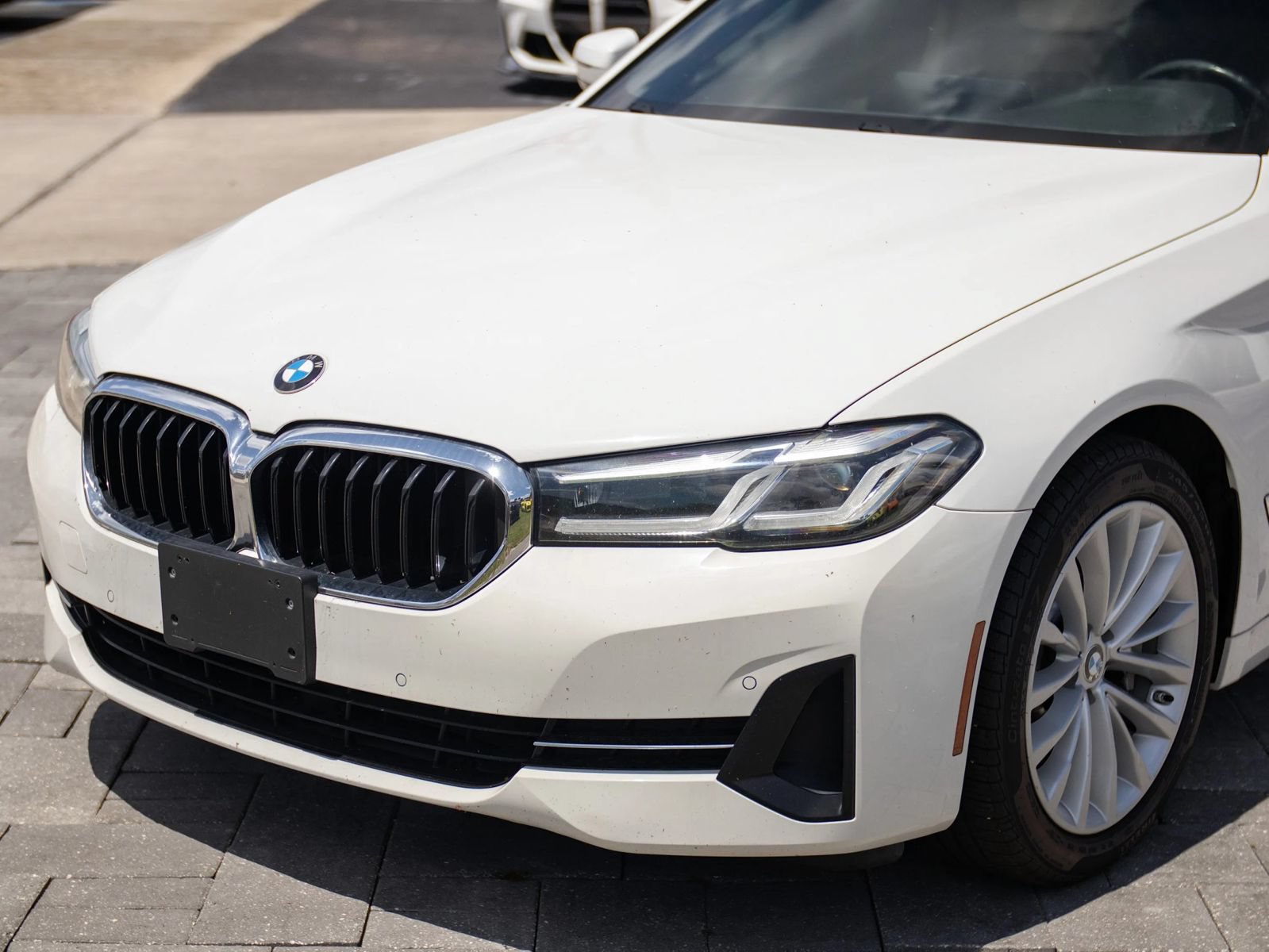 Used 2021 BMW 530i xDrive w/ Convenience Package AWD/4WD image 5
