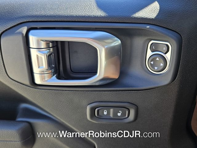 New 2025 Jeep Gladiator Sport image 29