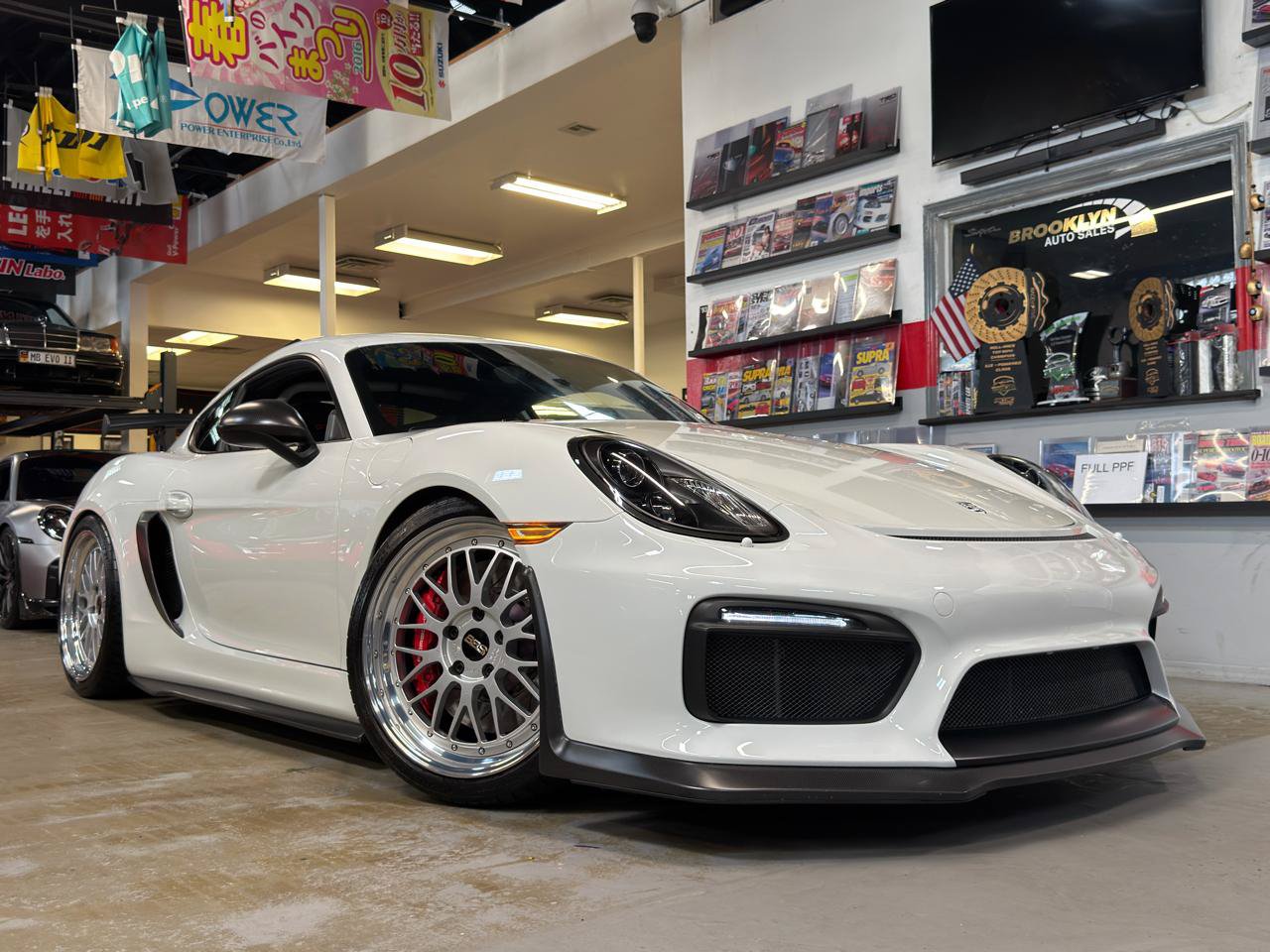 Used 2016 Porsche Cayman GT4 RWD video 1