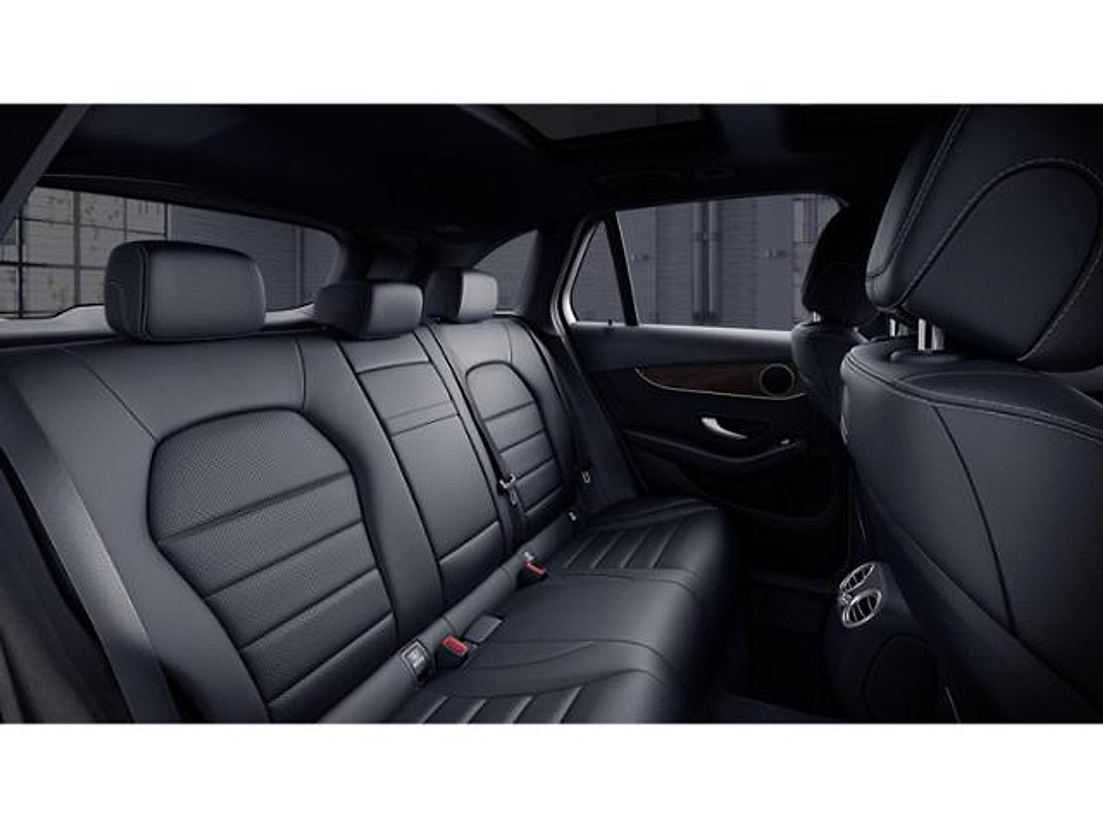 Used 2019 Mercedes-Benz GLC 300 image 5