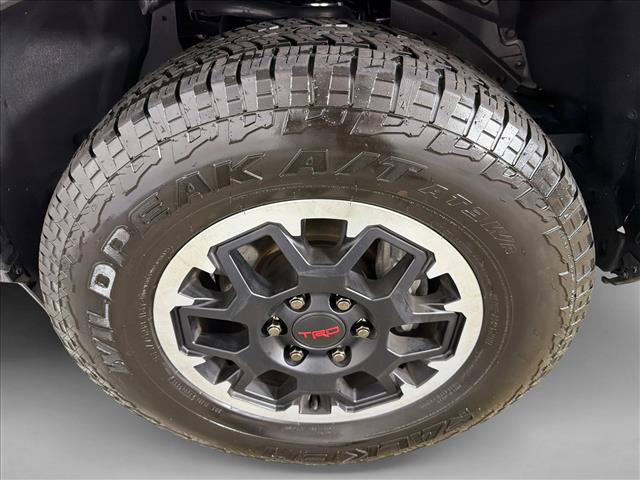 Used 2025 Toyota 4Runner TRD Off-Road Premium AWD/4WD image 11