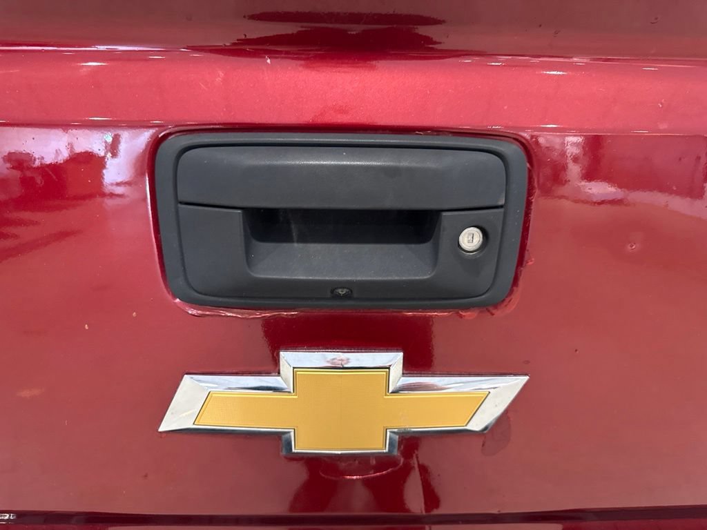 Used 2018 Chevrolet Silverado 1500 LT w/ All Star Edition AWD/4WD image 9