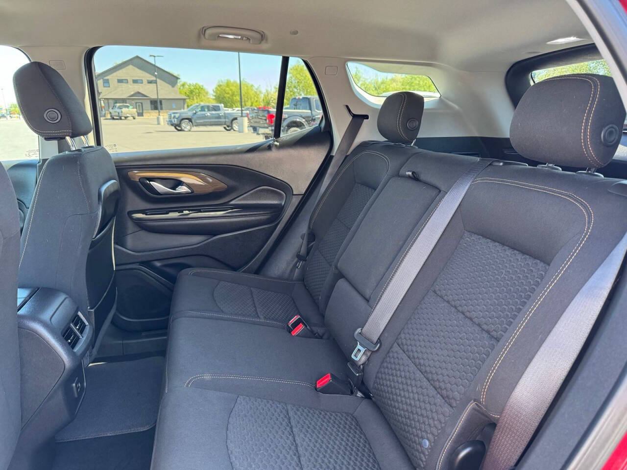 Used 2020 GMC Terrain SLE w/ Driver Convenience Package AWD/4WD image 29