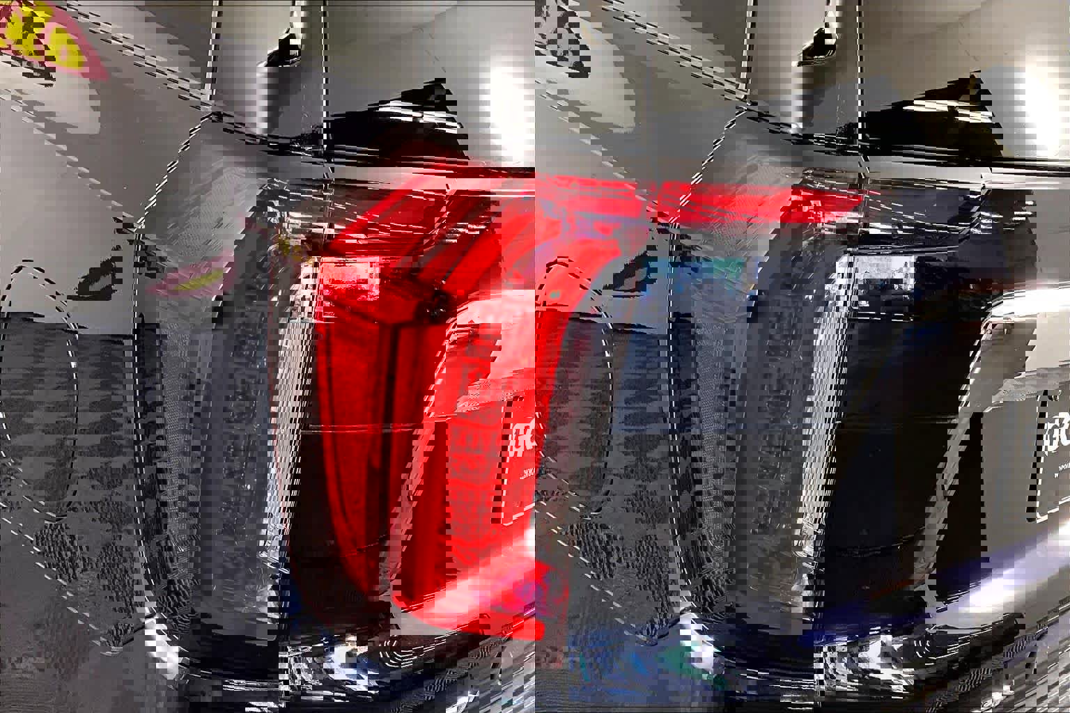 Used 2021 GMC Yukon SLT w/ SLT Luxury Package image 26