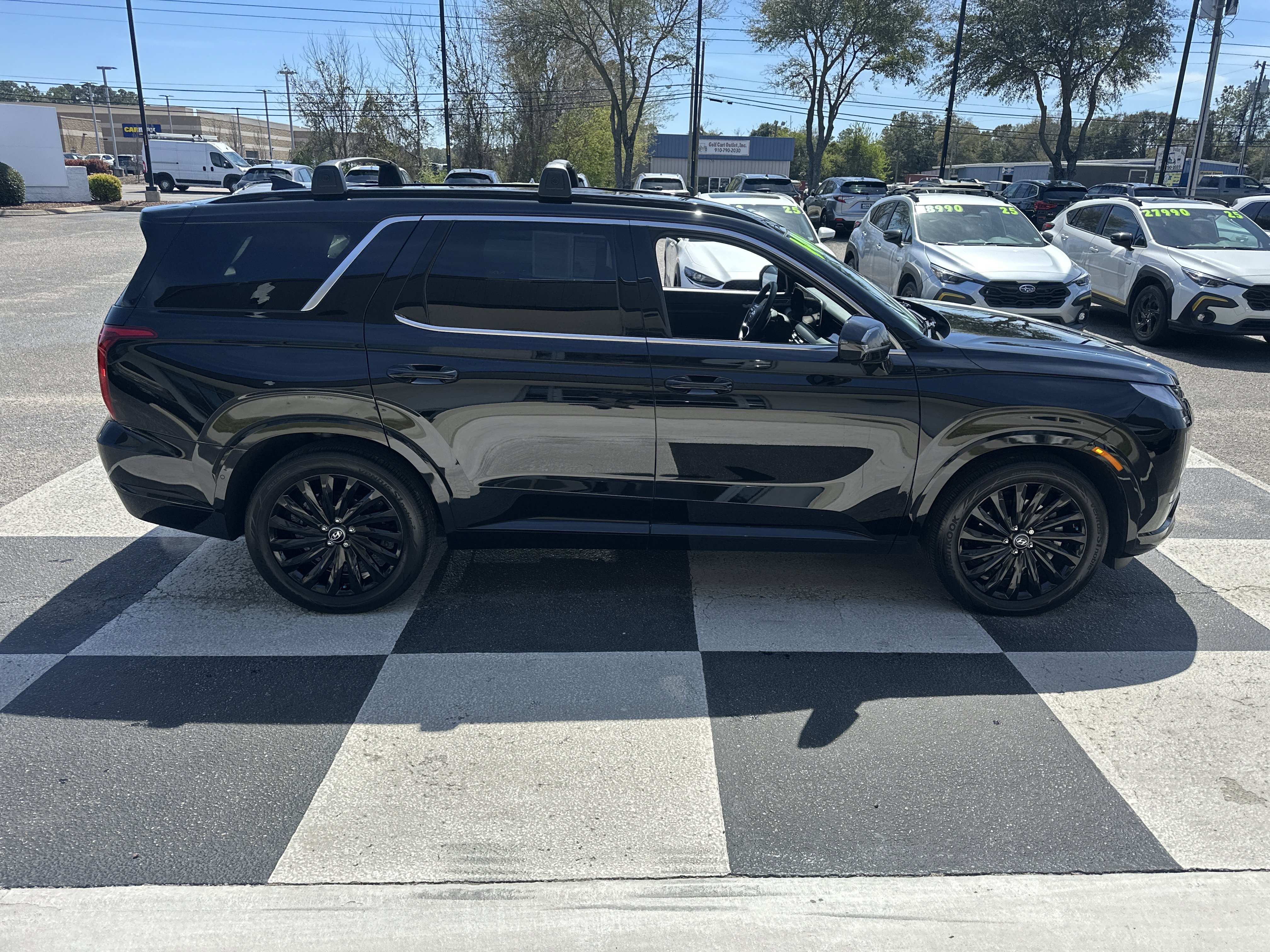 Used 2025 Hyundai Palisade Calligraphy image 3
