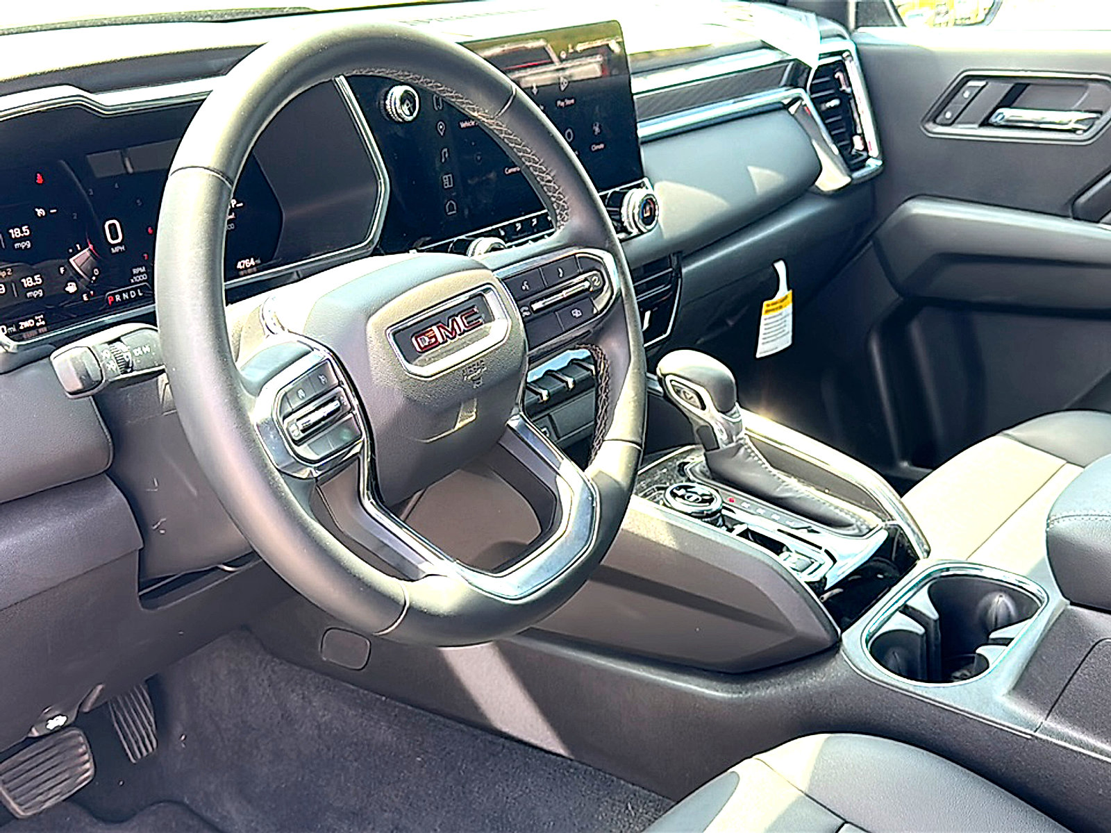 New 2026 GMC Canyon Elevation w/ Convenience Package AWD/4WD image 9