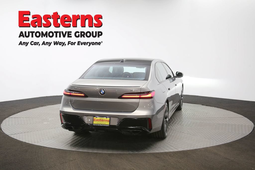 Used 2023 BMW 760i xDrive w/ Executive Package AWD/4WD image 43