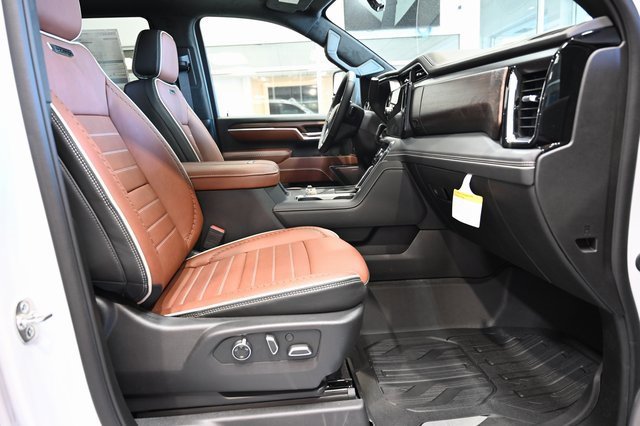 New 2026 GMC Sierra 2500 Denali Ultimate w/ Max Trailering Package image 17
