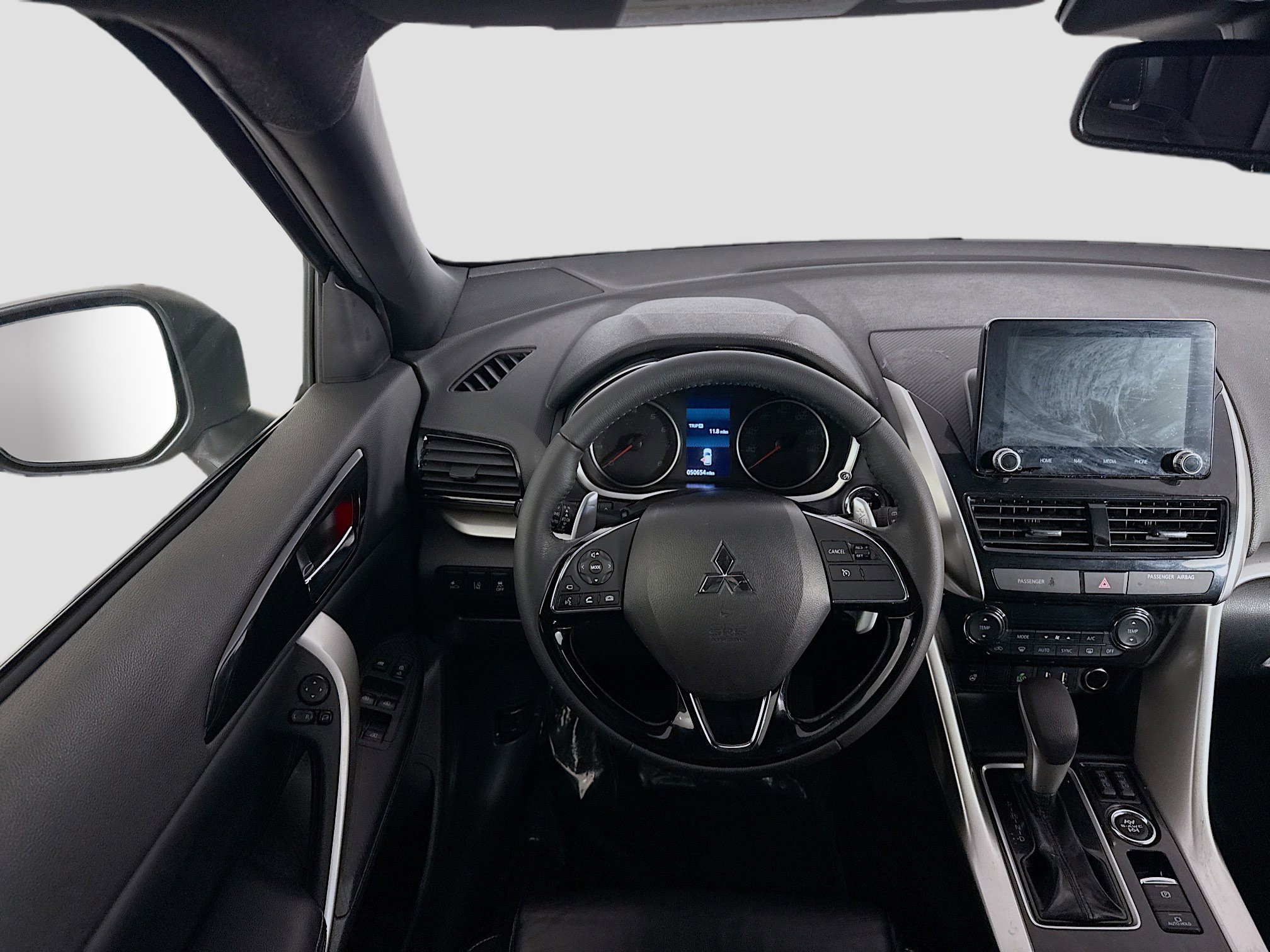 Used 2023 Mitsubishi Eclipse Cross SE image 17