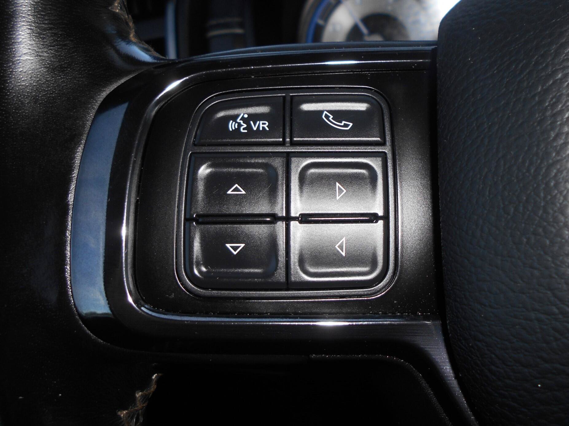 Used 2022 RAM 3500 Limited AWD/4WD image 24