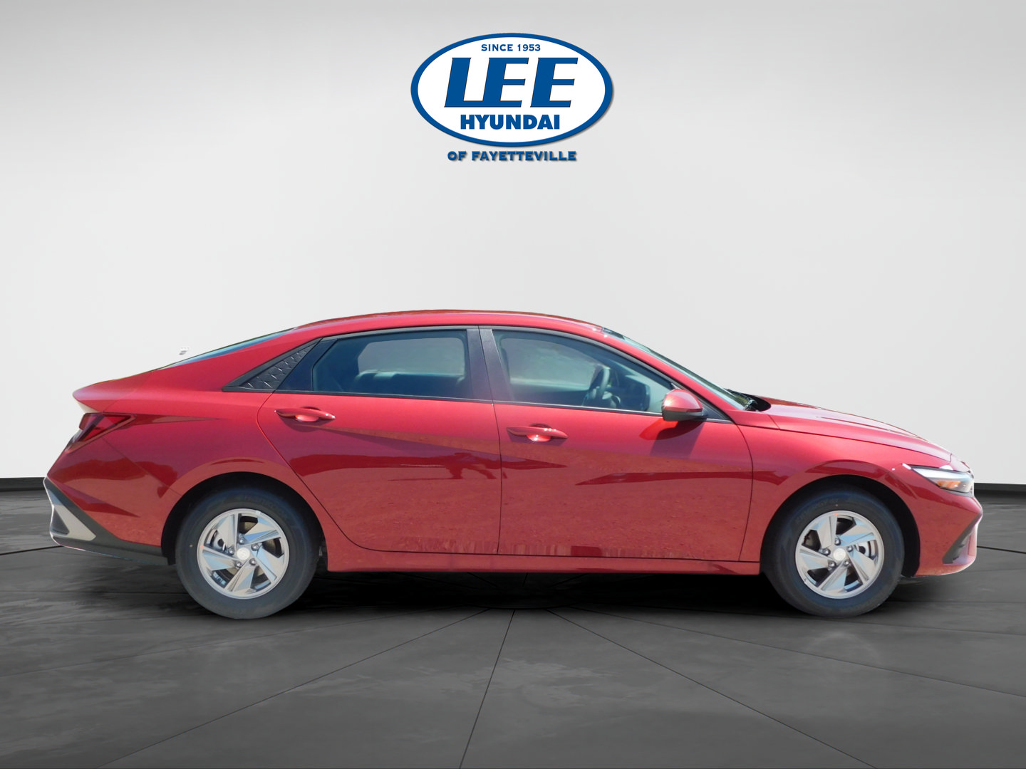 Certified 2025 Hyundai Elantra SE FWD image 2