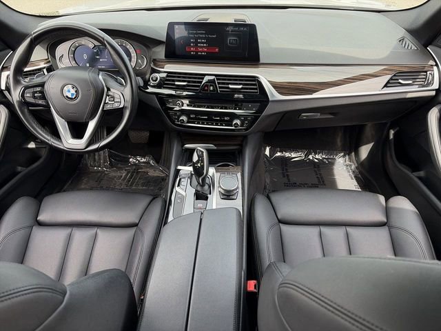 Used 2019 BMW 530e w/ Convenience Package image 16