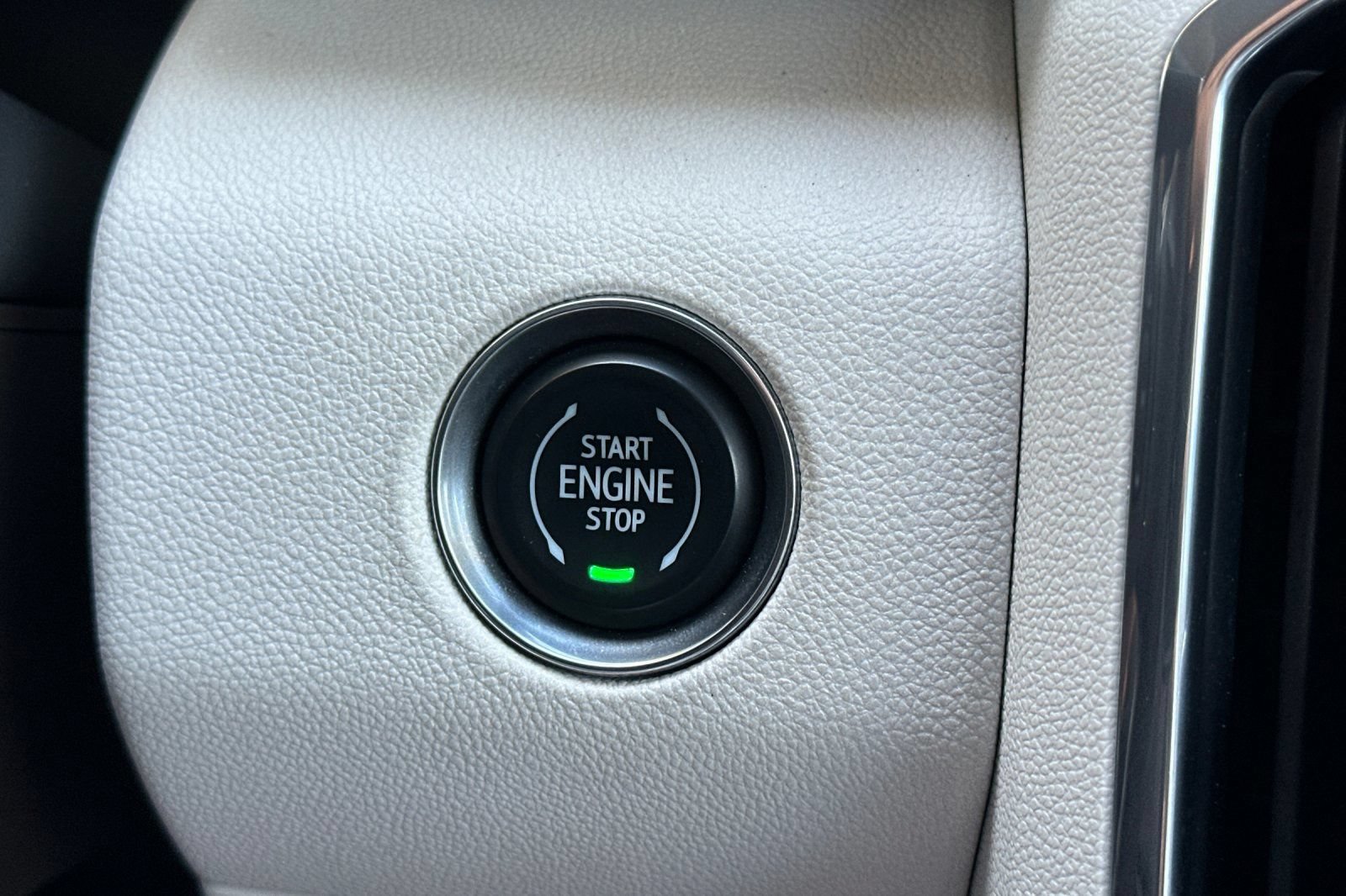 Certified 2024 GMC Acadia Denali w/ Super Cruise Package AWD/4WD image 25