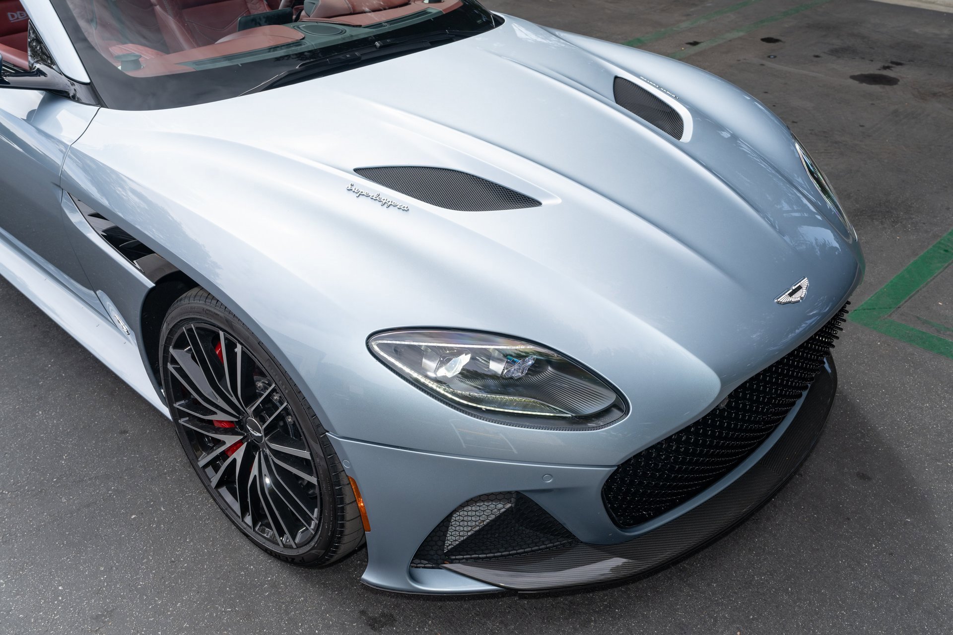 Used 2021 Aston Martin DBS Superleggera Volante image 11