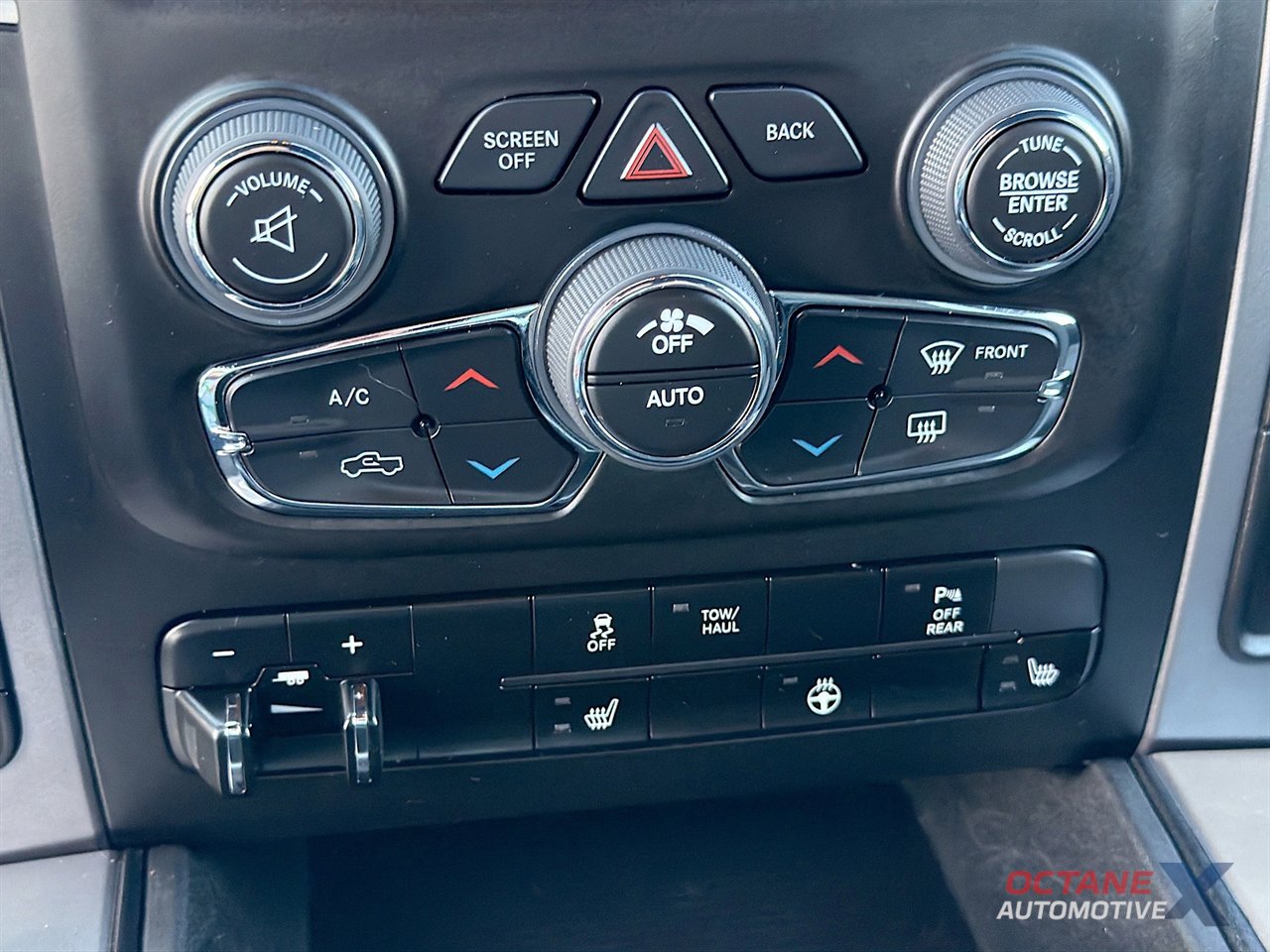 Used 2023 RAM 1500 Classic Warlock image 16