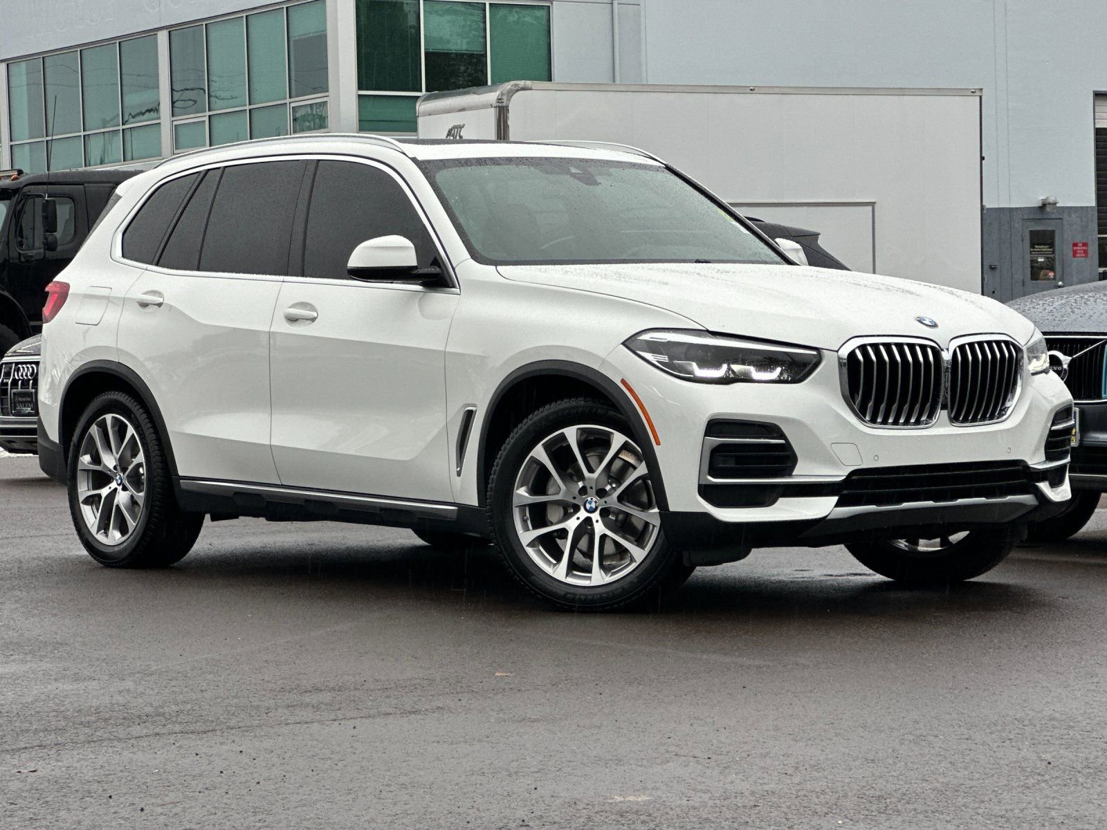 Used 2022 BMW X5 xDrive40i w/ Climate Comfort Package image 2