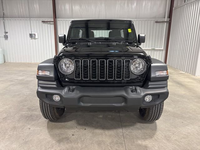 Used 2025 Jeep Wrangler Sport image 3