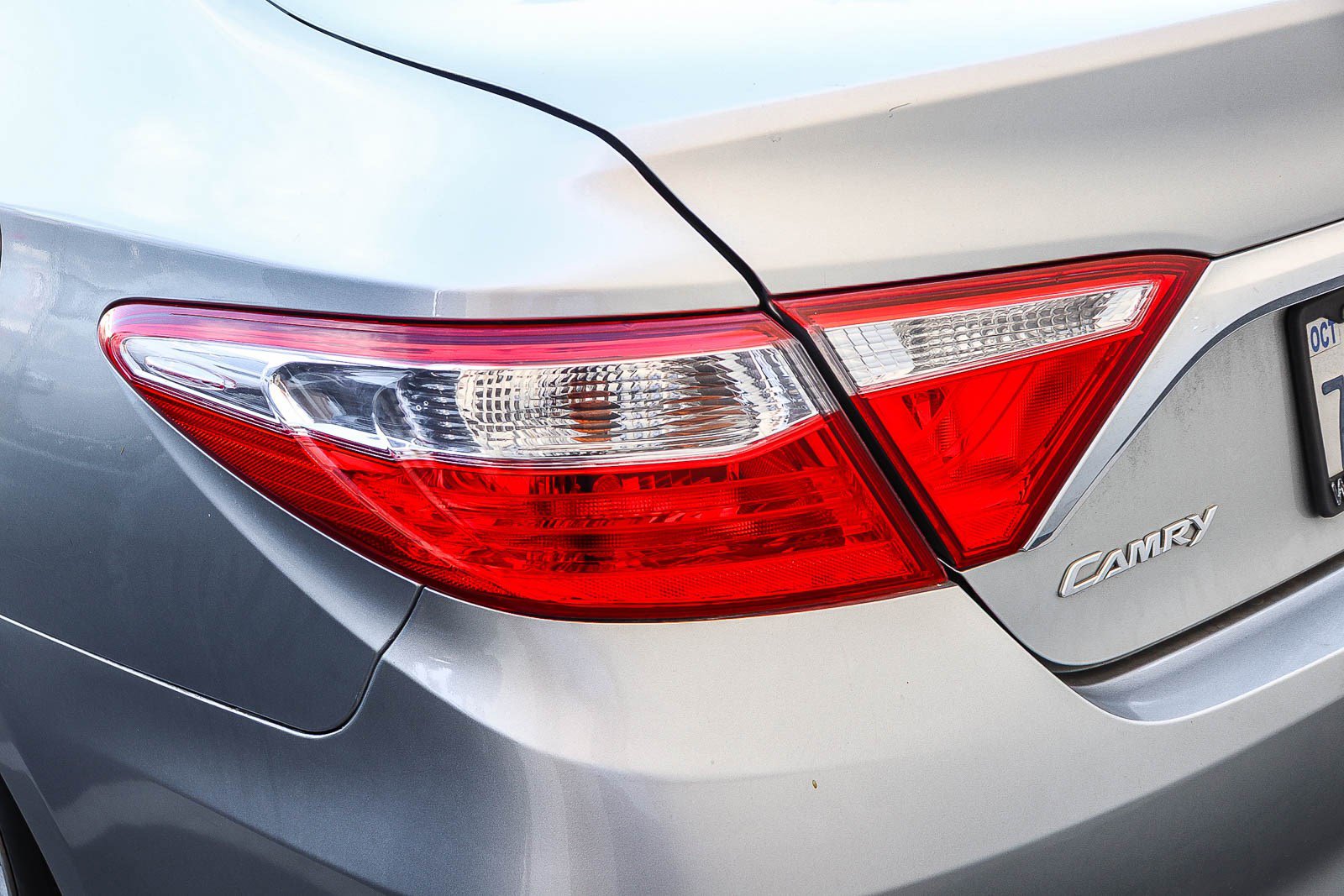 Used 2016 Toyota Camry LE image 11