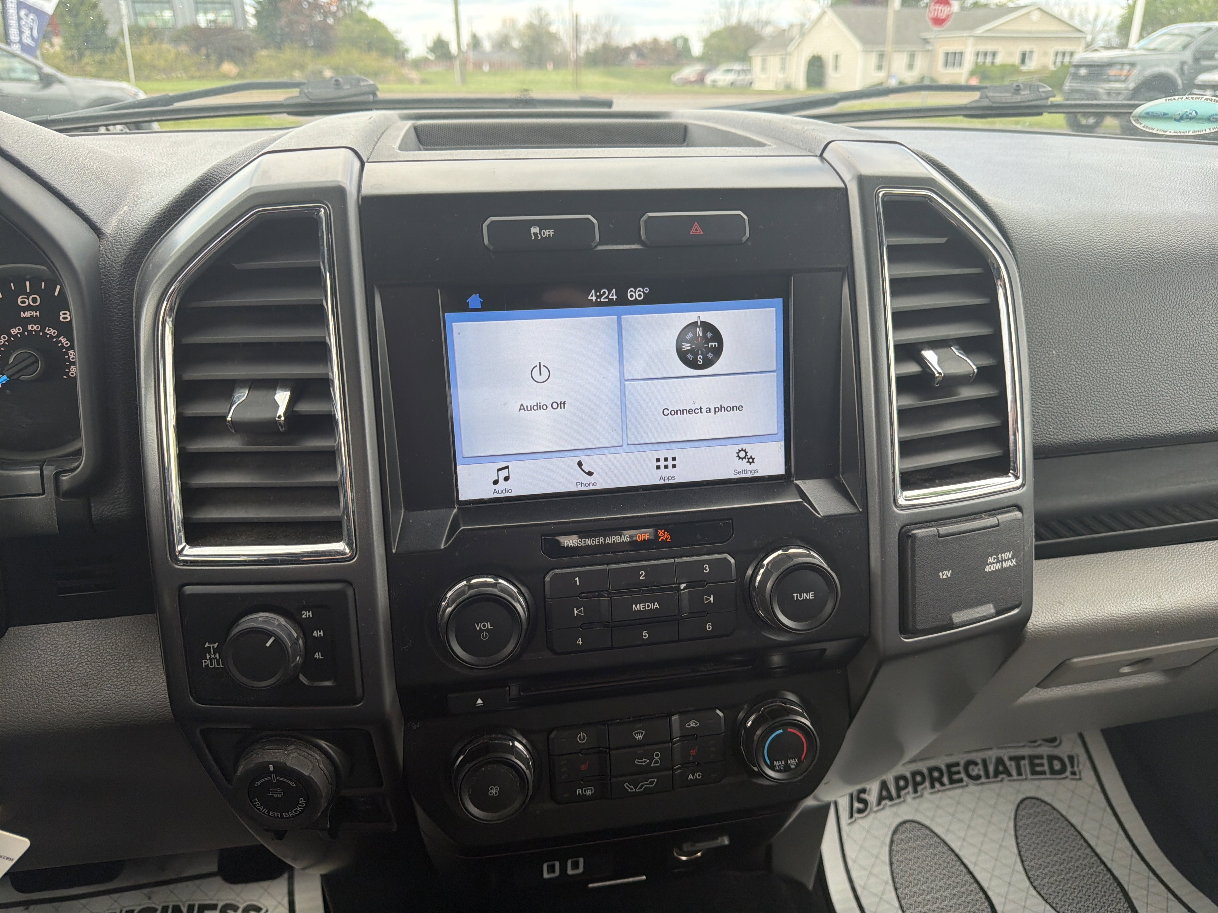 Used 2016 Ford F150 XLT w/ Equipment Group 302A Luxury AWD/4WD image 24