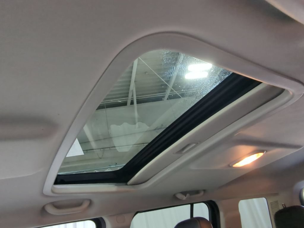Used 2017 Jeep Patriot High Altitude FWD image 23