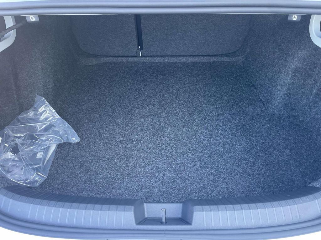 New 2027 Volkswagen Jetta SEL FWD image 12