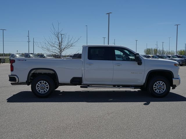 Used 2025 Chevrolet Silverado 2500 LT w/ Convenience Package AWD/4WD image 5
