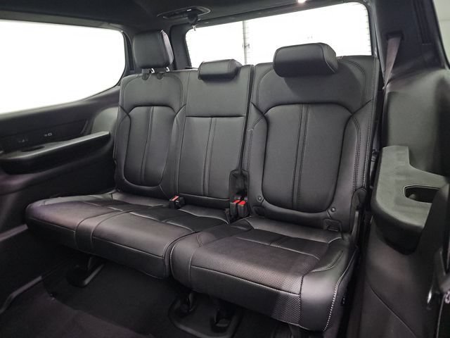 New 2026 Jeep Grand Wagoneer Limited AWD/4WD image 38