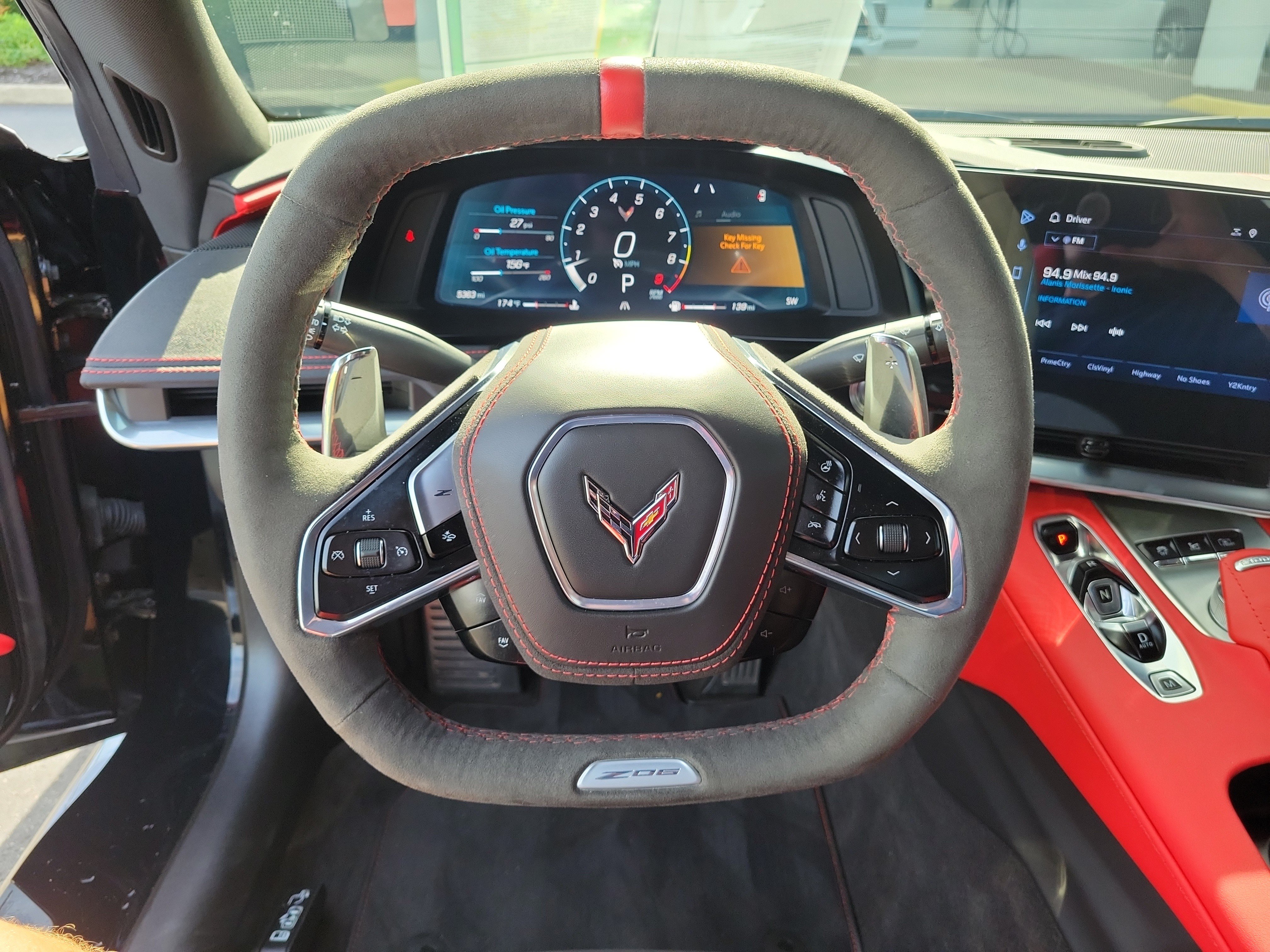 Used 2025 Chevrolet Corvette Z06 RWD image 16