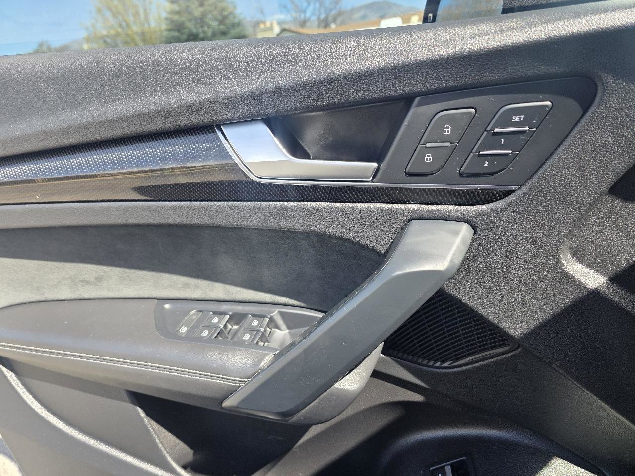 Used 2018 Audi SQ5 Premium Plus w/ Navigation Package image 12