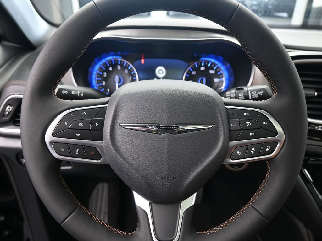 New 2026 Chrysler Pacifica Pinnacle image 16