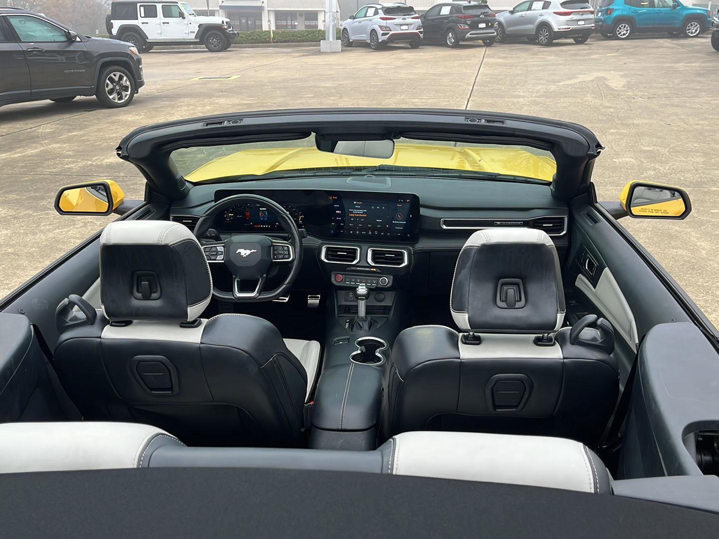 Used 2024 Ford Mustang Premium image 7