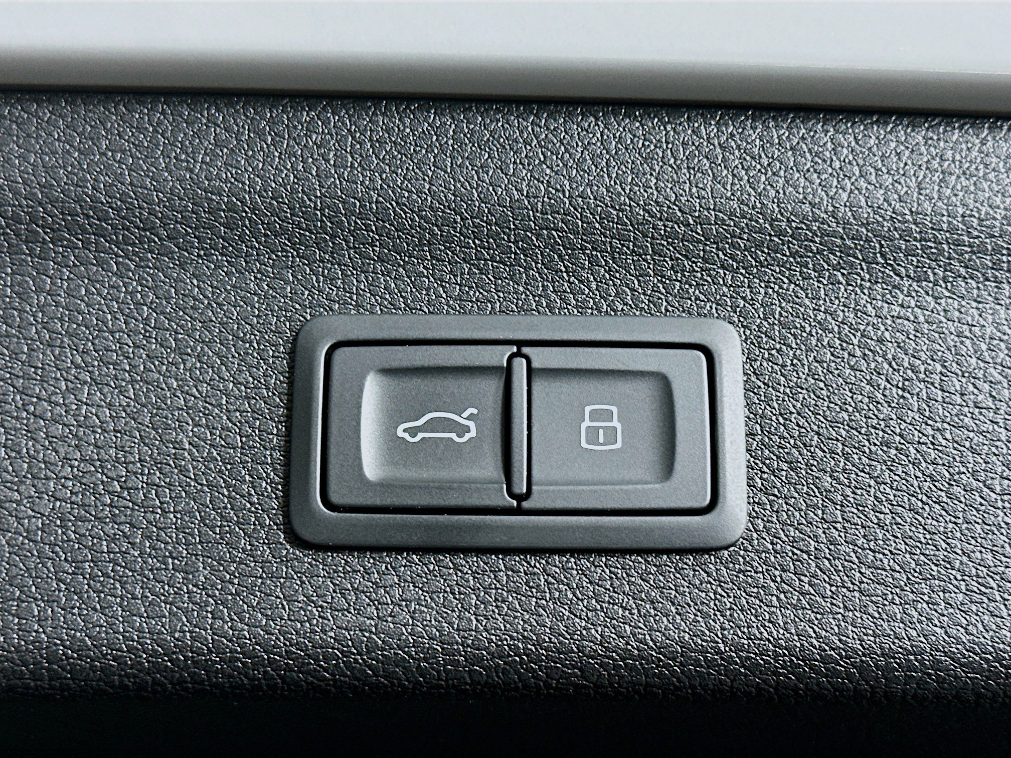 Used 2022 Audi Q3 2.0T Premium Plus w/ Premium Plus Package image 30